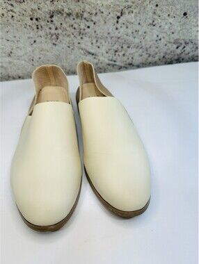 The Korner Kurve Women's Beige Light Brown and Loafers Size 8.5 US( 39 EU)